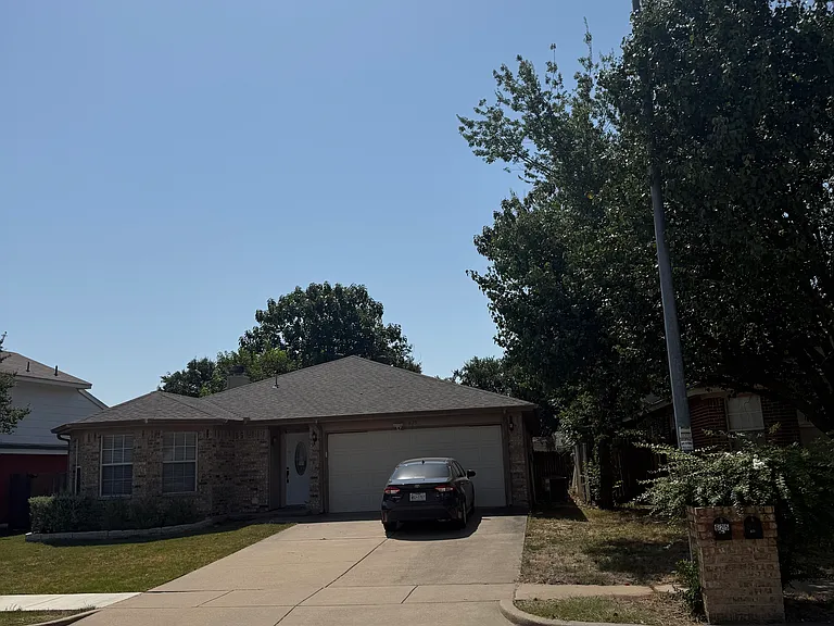 625 Raven Dr — Photo 4