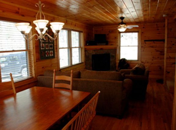 5th image of 116 Cherrybrook Ln