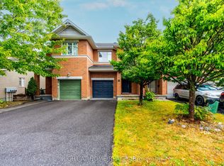 241 Badgeley Ave, Ottawa, ON K2T 0A7