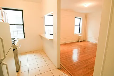 Rented by Horowitz Real Estate