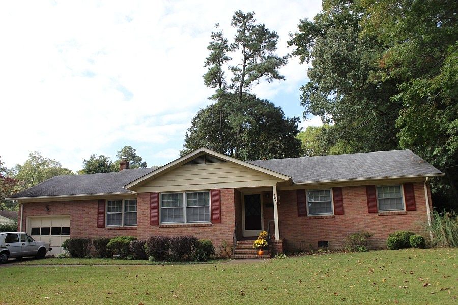 1st image of 207 Normandy Ln