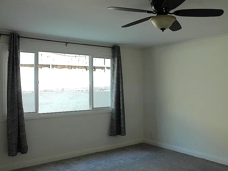937 Hilldale Ave — Photo 24