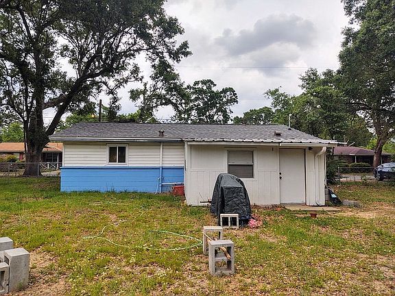 2nd image of 6417 Dallas Ave