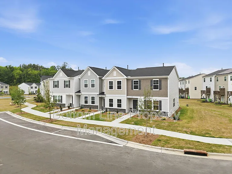 2495 Tonoloway Dr — Photo 3