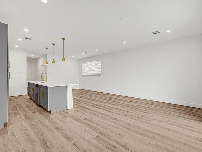 4606 Crown Grove Ln — Photo 9
