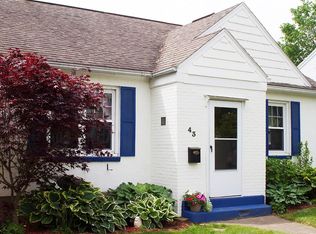 43 Brett Rd, Irondequoit, NY 14609