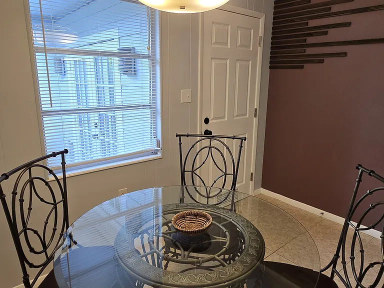 master suite dining area