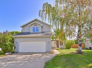 4211 Walnut St, Grand Forks, ND 58201