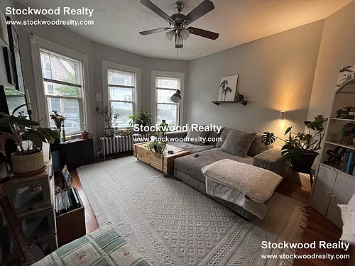 274 E Cottage St #1 Photo 1