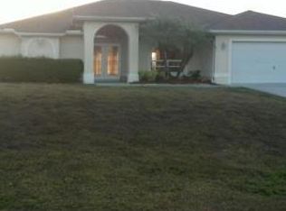 2425 NE 5th Pl, Cape Coral, FL 33909