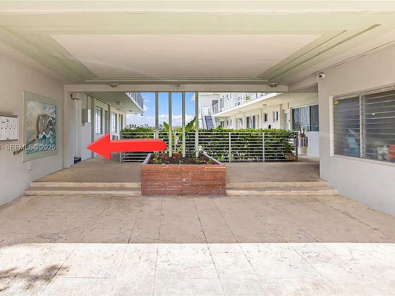 2250 Bay Dr #7 — Photo 23