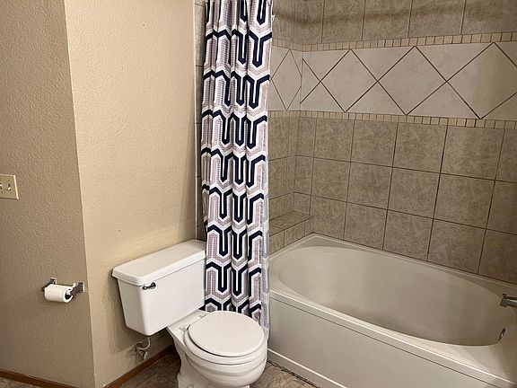 5th image of 4102 La Tarriga Way