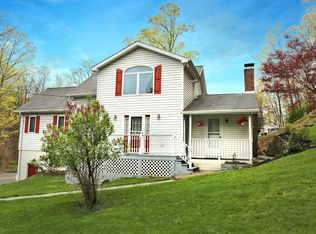 74 Red Mill Rd, Cortlandt Manor, NY 10567