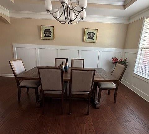 2nd image of 410 Hathaway Ave