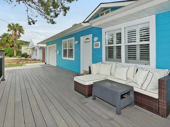 3rd image of 454 Arricola Ave