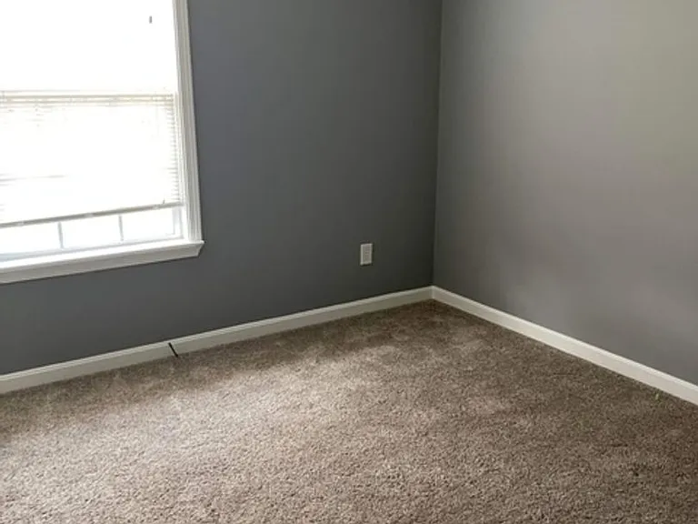 754 W Elm Rd — Photo 19