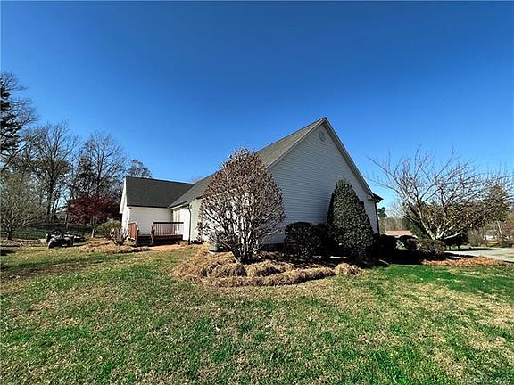 4th image of 117 Grace Lynn Dr