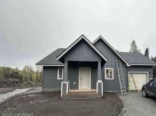 1323 N Unicorn Cir, Palmer, AK 99645