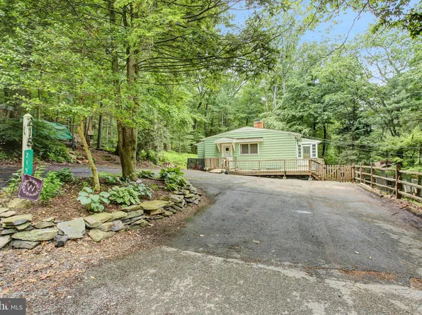 215 Pine Ridge Ln, Fayetteville, PA 17222