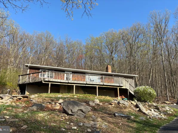 212 Skyline Trl, Harpers Ferry, WV 25425