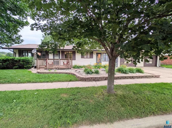 301 N Juniper Ave, Bridgewater, SD 57319