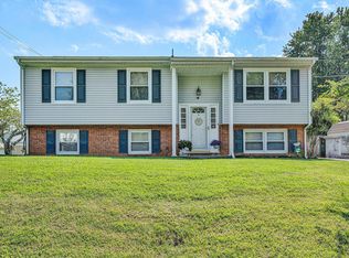 1629 Indian Rock Rd, Roanoke, VA 24014