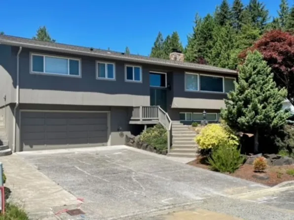 785 SW Holly St, Clatskanie, OR 97016