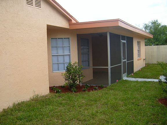 rear screened in lanai