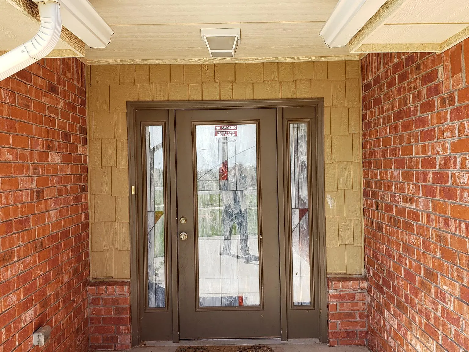 1807 E Lawter Rd — Photo 2