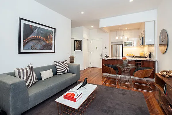 Rented by Aidonis Realty | media 9