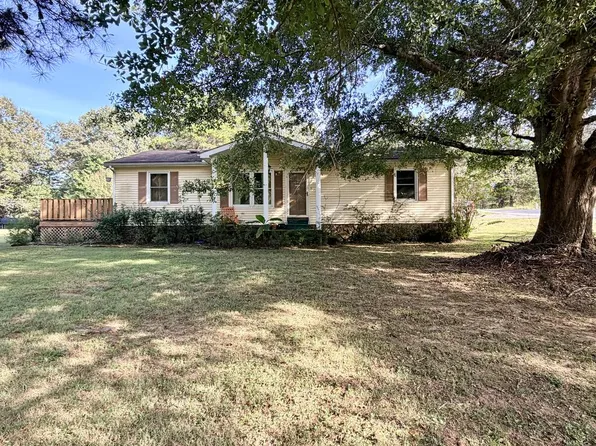 689 Russwood Dr, Springville, TN 38256