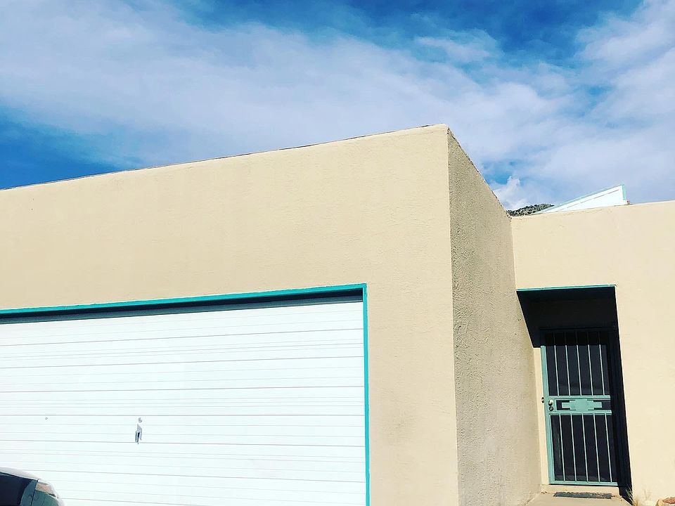 1st image of 2904 Palo Verde Dr NE