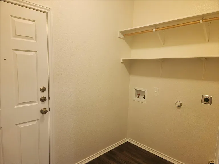 205 Beech Dr — Photo 12