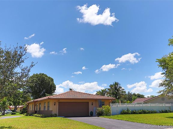 4th image of 8668 NW 29th Dr