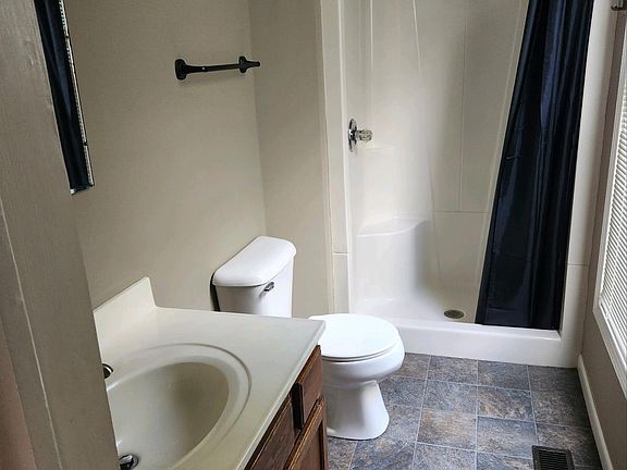 2nd image of 305 E Olive St #1