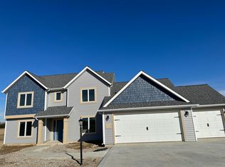 6691 County Road 40 Rd, Butler, IN 46721