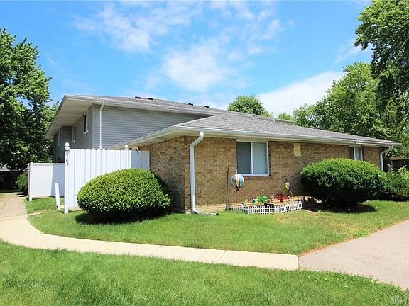 3rd image of 1299 Hilltop Cir #105