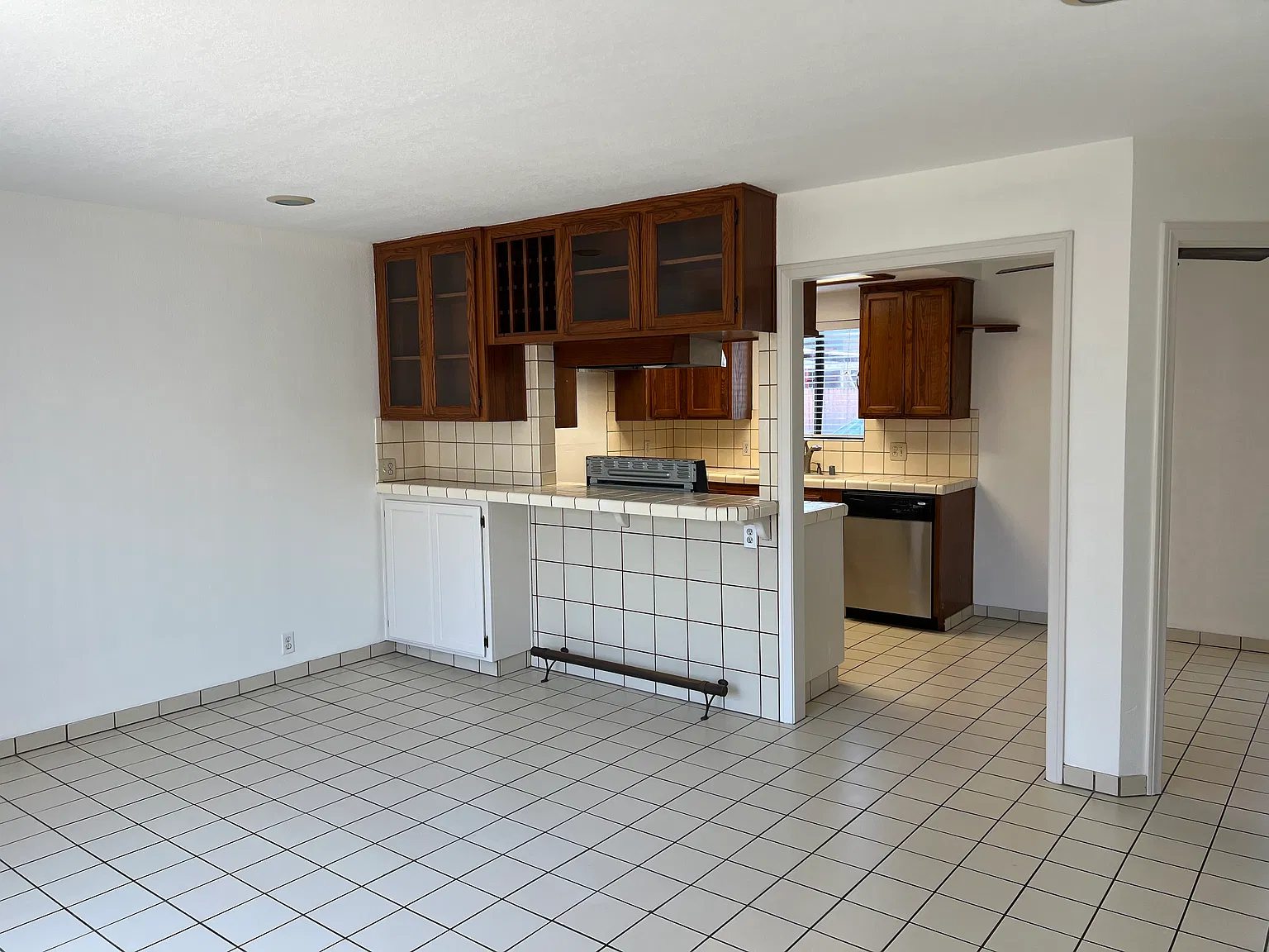 2 bed, 1.5 bath, $2,650 — Photo 3