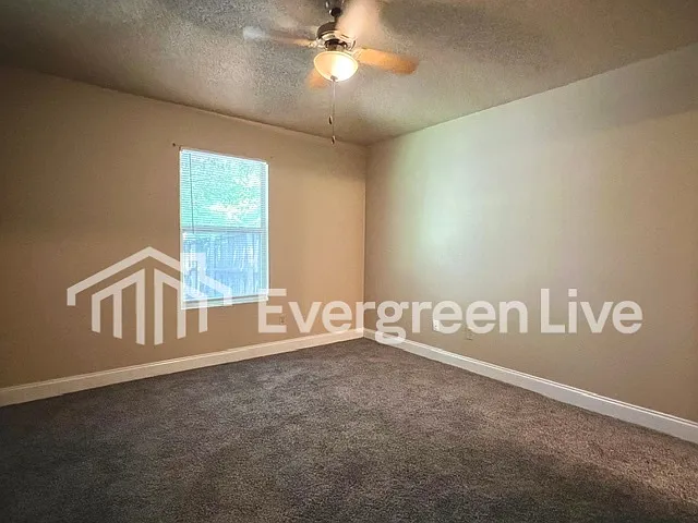 110 Willow Gardens Ct — Photo 10