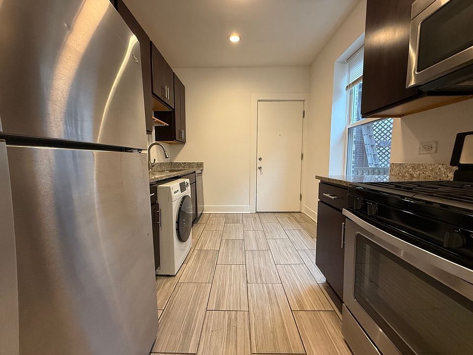 1st image of 1542 W Birchwood Ave APT 3