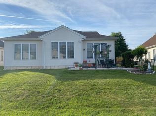 3 Hazeltine Ln, Jackson, NJ 08527