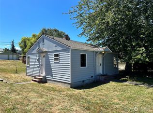 938 E 6th St, Port Angeles, WA