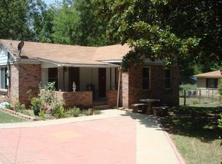1005 Cherokee St, Longview, TX 75604