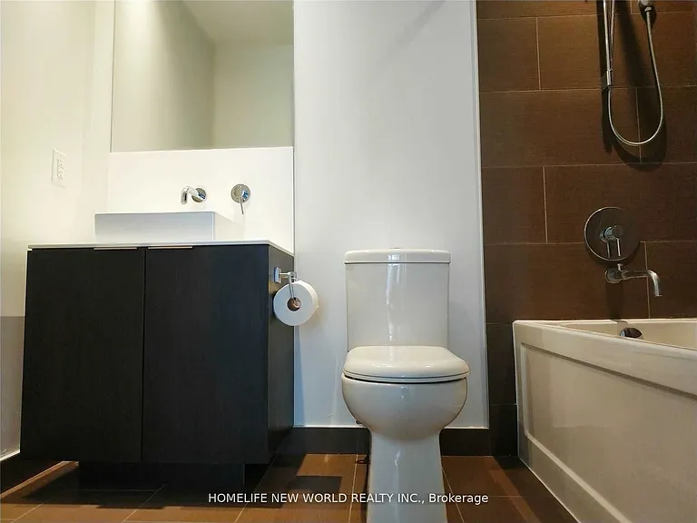 159 Dundas St E #1805 — Photo 7
