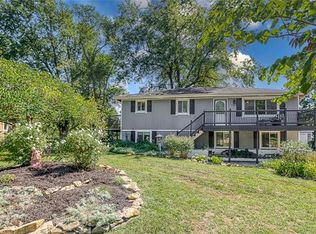 845 S Sheridan Cir, Olathe, KS 66061