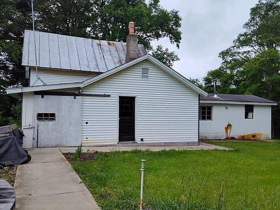 3rd image of 5637 Township Road 21