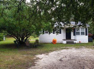 1124 Harristown Rd, Bonneau, SC 29431