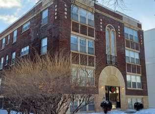 2040 Grand Ave, Saint Paul, MN 55105
