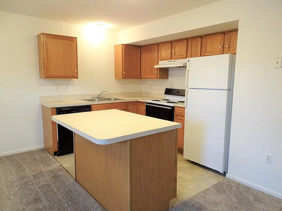 2 bed, 808 sqft, $1,495 — Photo 4