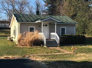 512 6th St, Luray, VA 22835
